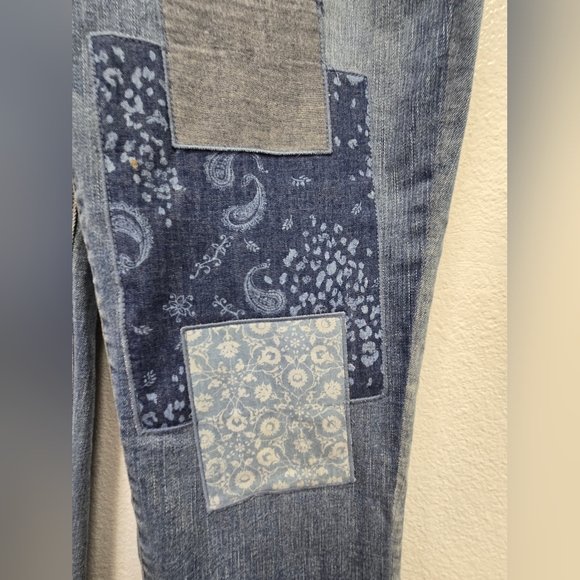 Chico’s Boyfriend Ankle Jeans Patchwork Denim Size 1P (US 8P) Stretch Artistic - Picture 7 of 14